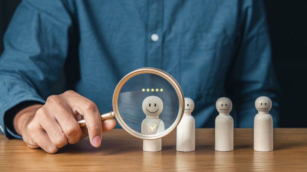 Pesquisa revela o que faz o RH escolher (ou trocar) os seus fornecedores de benefícios